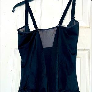 Self Expressions By:Maidenform Shaper Size/2XL